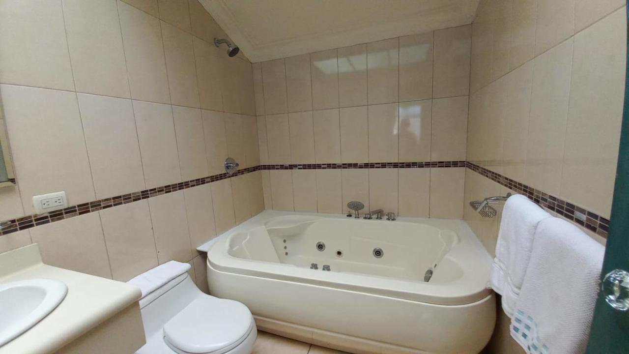 Hotel Ines Maria 쿠엔카 외부 사진